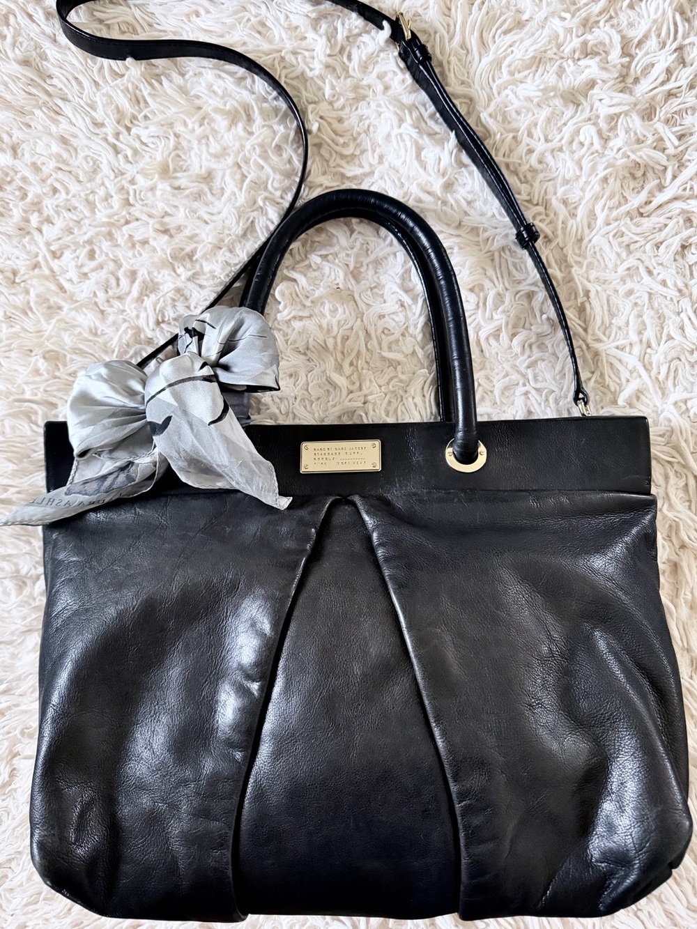 🖤 Marc by Marc Jacobs Vintage Black Leather Tote with Silver Scarf Accent